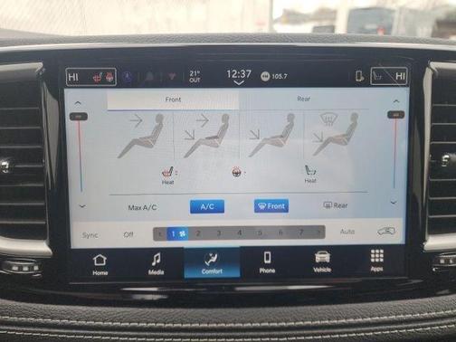 Silver Mist Clearcoat 2026 Chrysler Pacifica Select