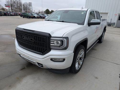 White Frost Tri-Coat 2017 GMC Sierra 1500 Denali