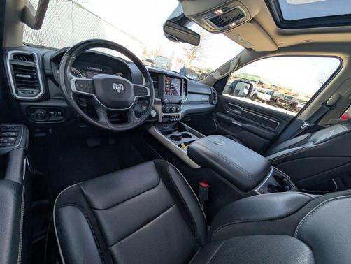 Delmonico Red Pearlcoat 2020 RAM 1500 Laramie