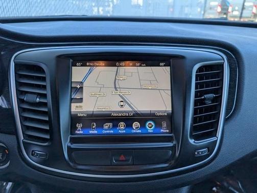 2015 Chrysler 200 C