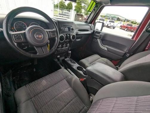2011 Jeep Wrangler Unlimited Sahara