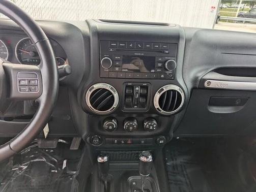 2011 Jeep Wrangler Unlimited Sahara