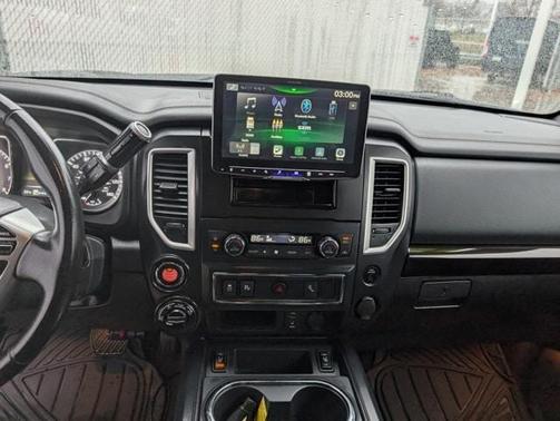 2018 Nissan Titan SL