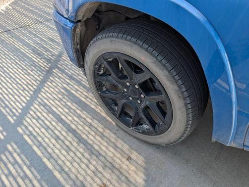 Hydro Blue Pearlcoat 2025 RAM 1500 Laramie