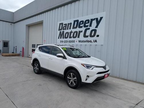 2017 Toyota RAV4 XLE
