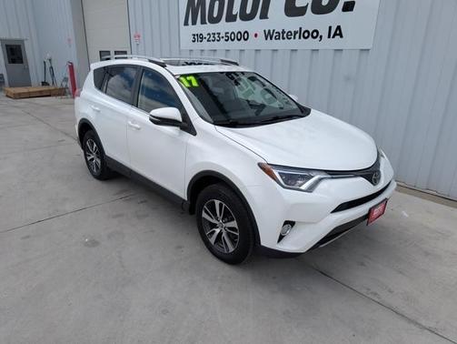 2017 Toyota RAV4 XLE