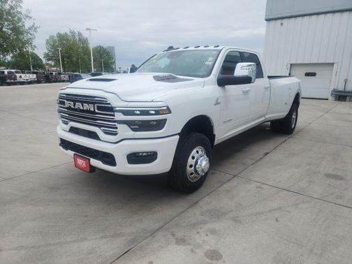 Bright White Clearcoat 2026 RAM 3500 Laramie