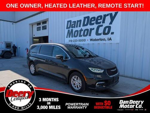 Diamond Black 2025 Chrysler Pacifica Select