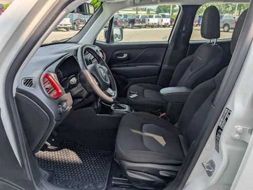 2023 Jeep Renegade Trailhawk