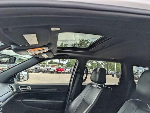 Bright White Clearcoat 2020 Jeep Grand Cherokee Altitude