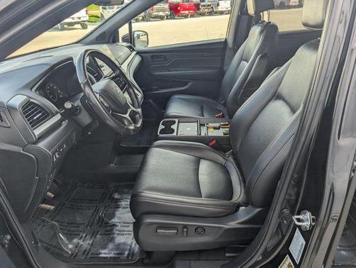 Crystal Black Pearl 2025 Honda Odyssey Sport-L