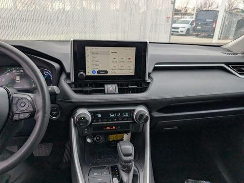 2025 Toyota RAV4 Hybrid XLE