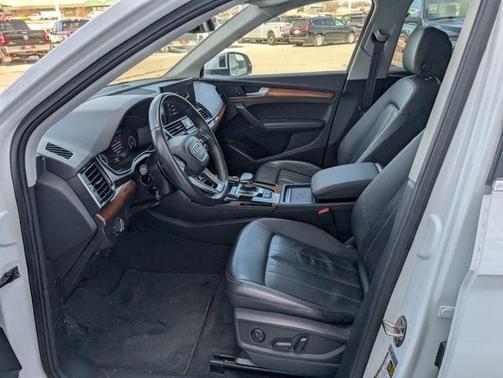 2021 Audi Q5 40 Premium Plus