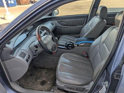 2000 Toyota Avalon XLS