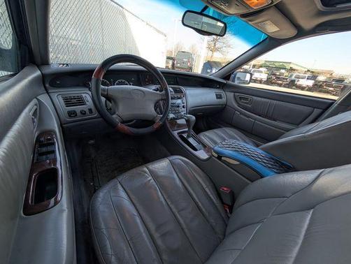 2000 Toyota Avalon XLS