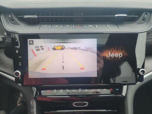 Metallic 2026 Jeep Grand Cherokee L Laredo