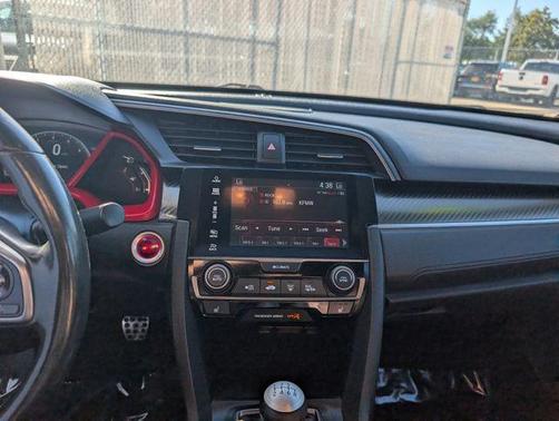 Black 2018 Honda Civic Si
