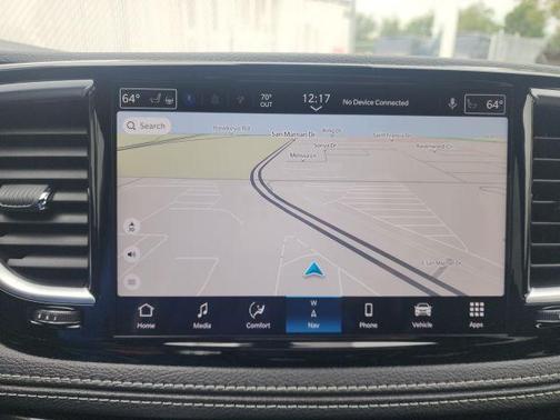 Bright White Clearcoat 2026 Chrysler Pacifica Limited