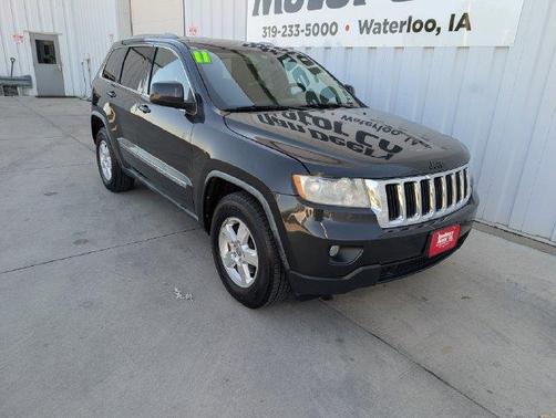 Dark Charcoal Pearlcoat 2011 Jeep Grand Cherokee Laredo