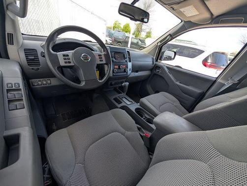 Arctic Blue Metallic 2017 Nissan Frontier SV