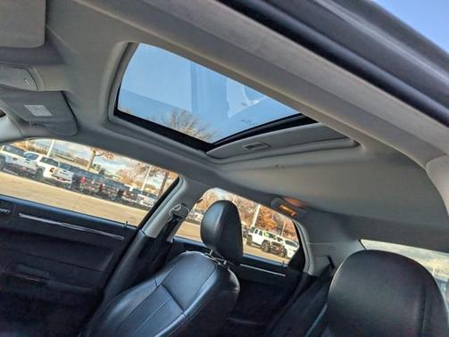 2010 Chrysler 300 Limited