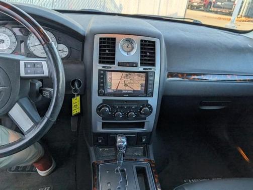 2010 Chrysler 300 Limited