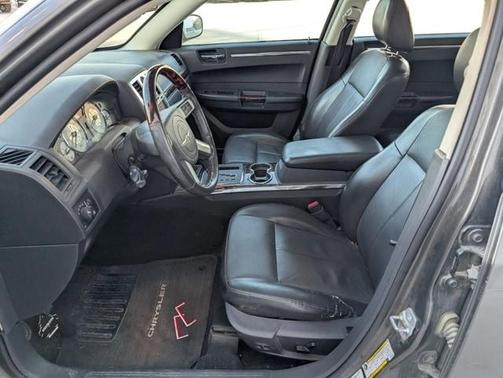 2010 Chrysler 300 Limited