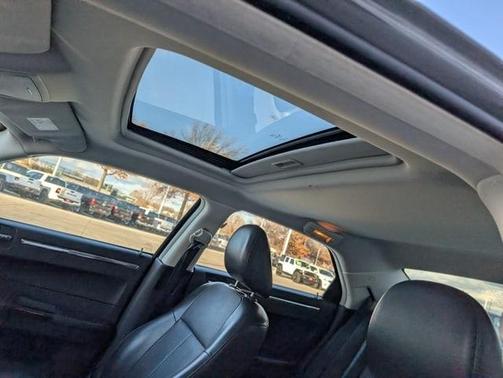 2010 Chrysler 300 Limited