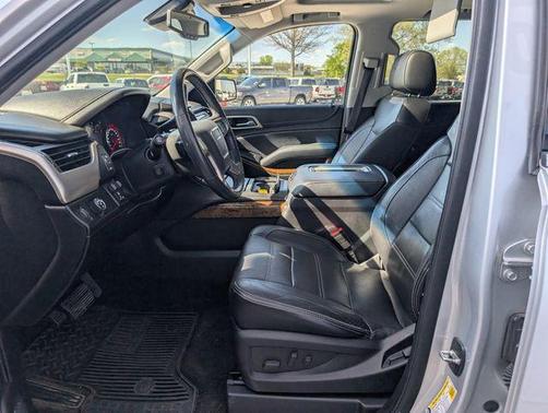 Quicksilver Metallic 2016 GMC Yukon Denali