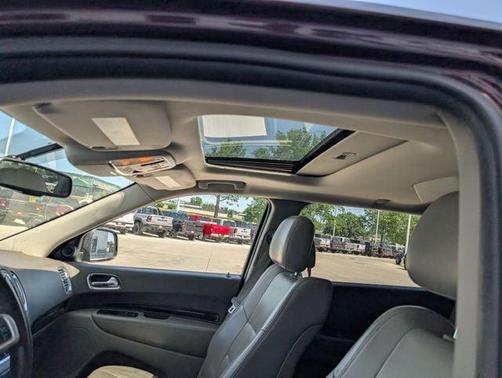 Deep Molten Red Pearlcoat 2012 Dodge Durango Crew