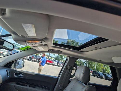 Deep Molten Red Pearlcoat 2012 Dodge Durango Crew