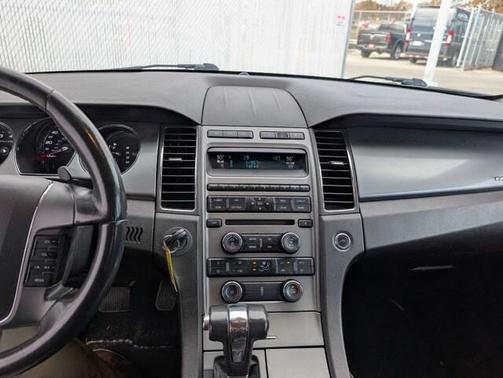 2010 Ford Taurus SEL