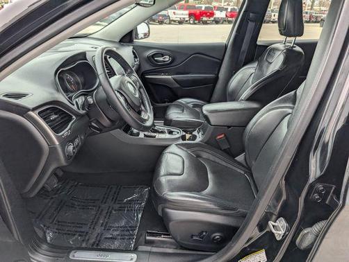 Diamond Black 2019 Jeep Cherokee Limited