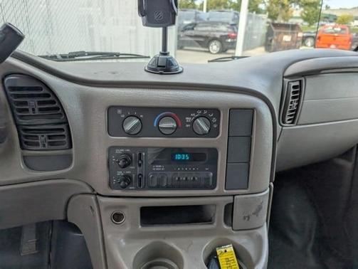 2005 Chevrolet Astro 