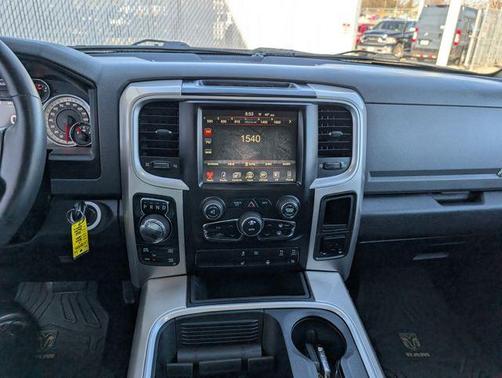 Delmonico Red Pearlcoat 2017 RAM 1500 Big Horn