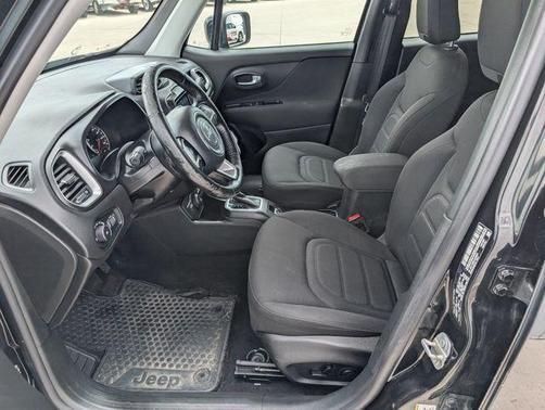 Black 2018 Jeep Renegade Latitude