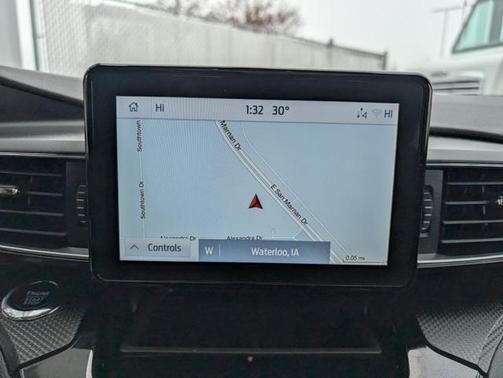 2024 Ford Explorer ST-Line