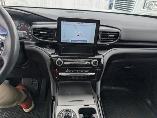 2024 Ford Explorer ST-Line