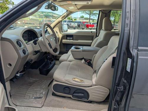Arizona Beige Clearcoat Metallic 2005 Ford F-150 XLT SuperCab