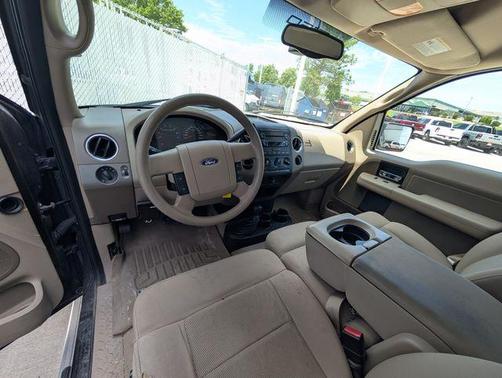 Arizona Beige Clearcoat Metallic 2005 Ford F-150 XLT SuperCab