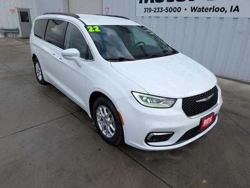 2022 Chrysler Pacifica Touring-L