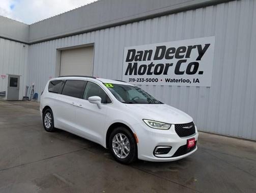 2022 Chrysler Pacifica Touring-L