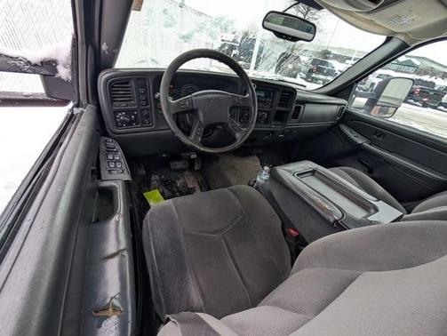 2005 GMC Sierra 2500 SLE