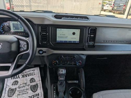 Silver Metallic 2022 Ford Bronco Big Bend