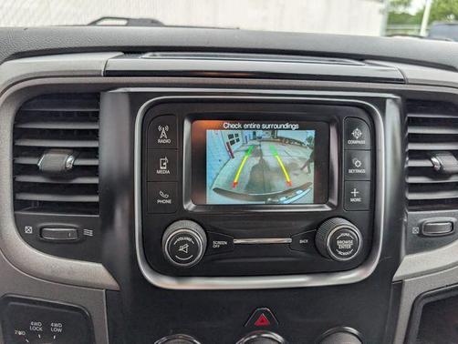 Bright White Clearcoat 2018 RAM 2500 Tradesman