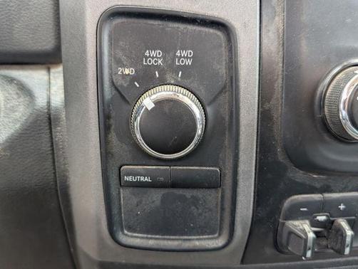 Bright White Clearcoat 2018 RAM 2500 Tradesman