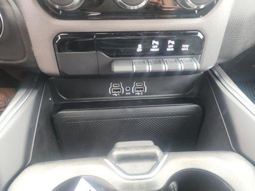 Molten Red Pearlcoat 2026 RAM 1500 Big Horn