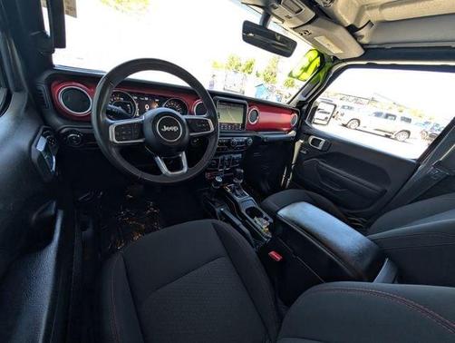 Granite Crystal Clearcoat Metallic 2023 Jeep Gladiator Rubicon