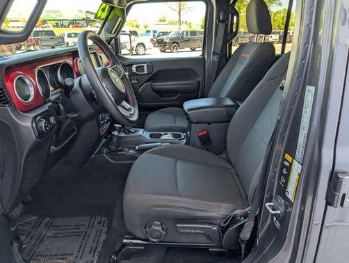 Granite Crystal Clearcoat Metallic 2023 Jeep Gladiator Rubicon