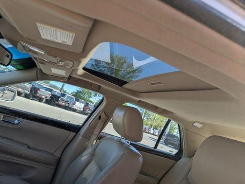 White Diamond Clearcoat 2008 Cadillac DTS